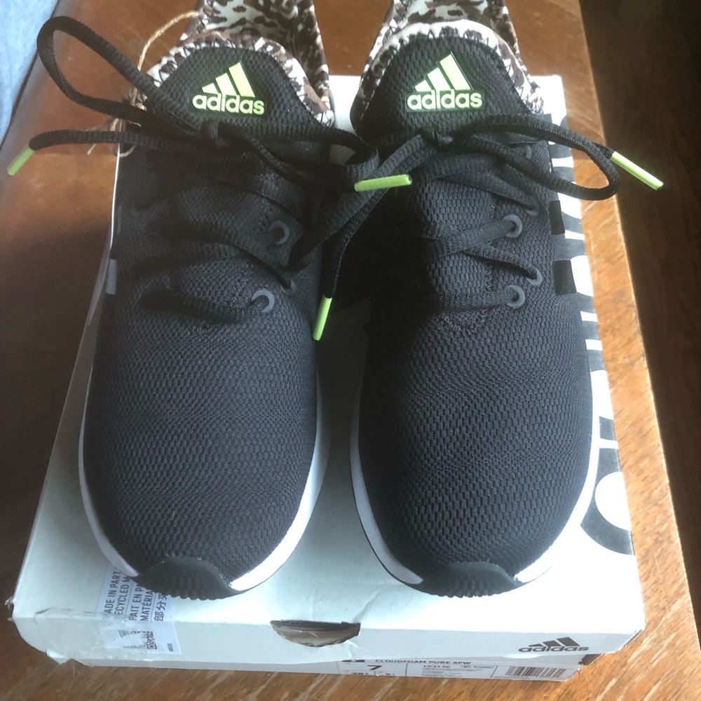NEW! Women’s Adidas Cloudfoam Pure SPW with Leopard trim sneakers/shoes.